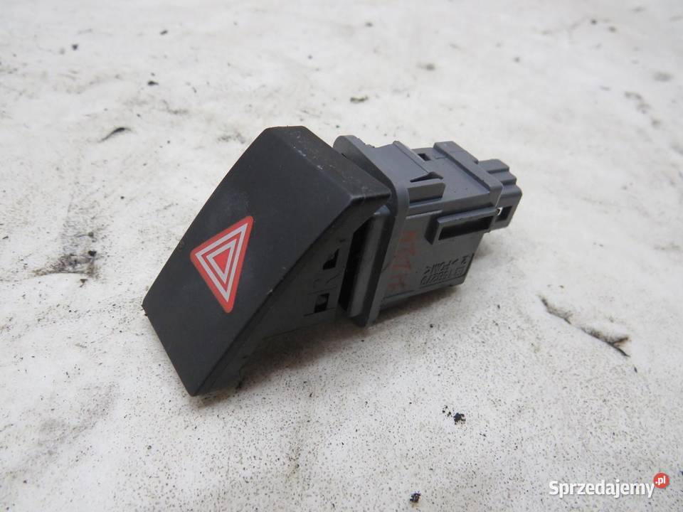 PRZYCISK ŚWIATEŁ AWARYJNYCH TOYOTA VERSO 09