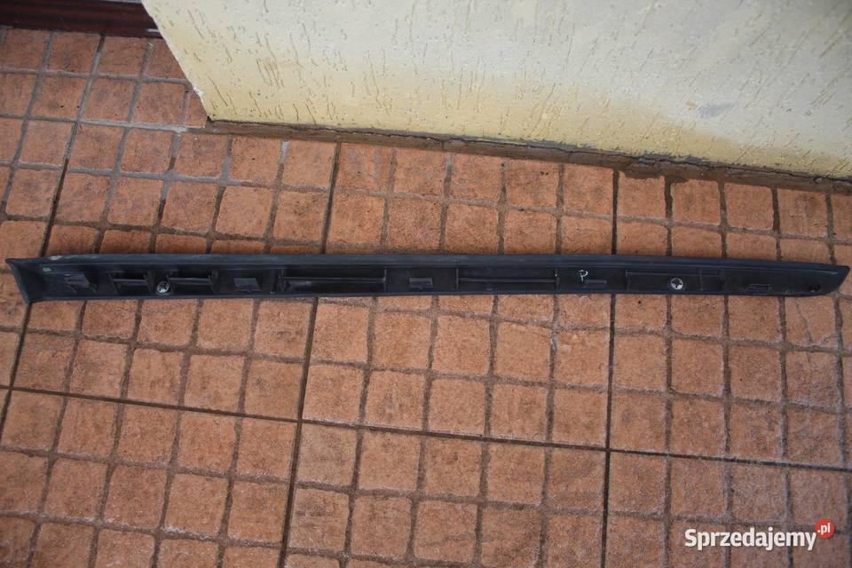 LISTWA SZYBY CZOŁOWEJ PRAWA KGNC CITROEN C5 III osobowe