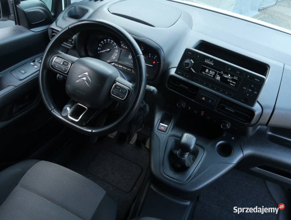 Citroen Berlingo 12 PureTech nieuszkodzony Piaseczno