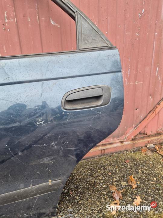 TOYTA Carina T190 dzwi tylne lewe Łódź