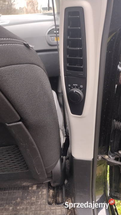 Sprzedam Citroen C4 16 HDI 2011r C4 Żerków