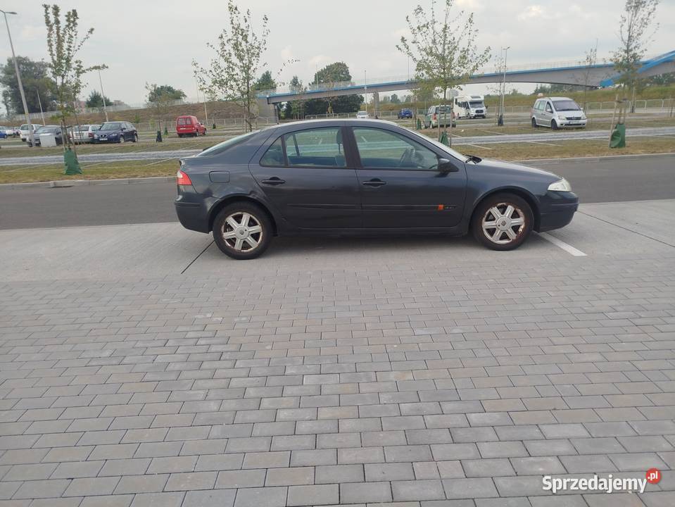 renault laguna 2004 przebig 16300 Sedan / Limuzyna