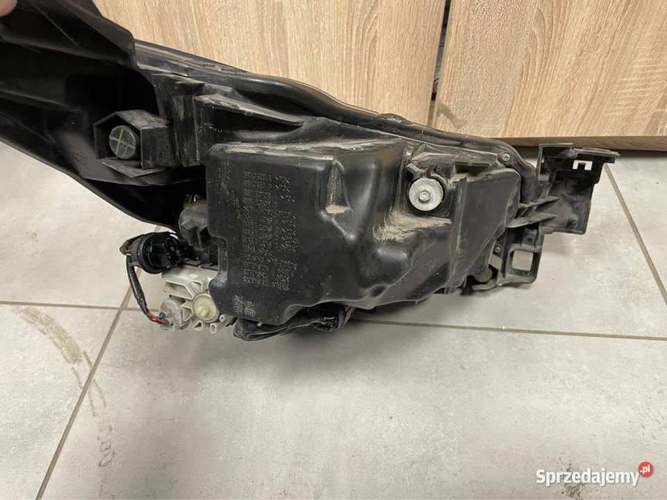 Mazda 2 reflektor full led lewy przód Kozubszczyzna
