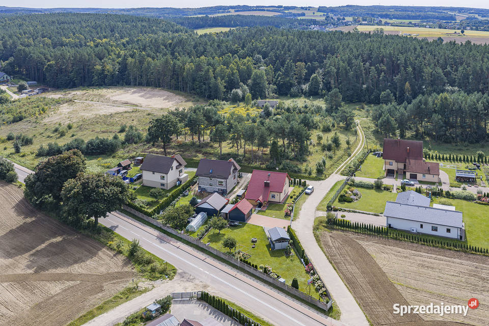 Dom z dużą działką w Robakowie k Luzina 1256m2