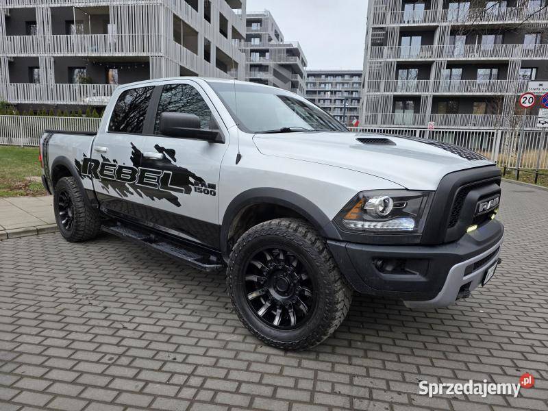 REBEL V8 57l V8 395Przebieg 83 115 Zadbany benzyna Warszawa