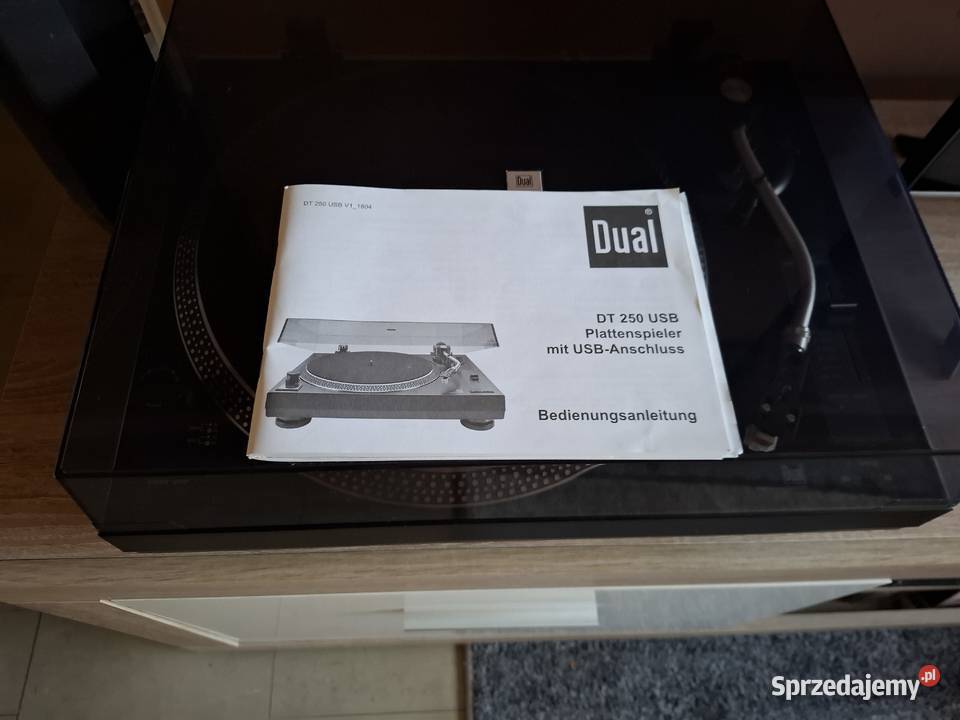 Sprzedam gramofon DUAL DT 250 USB