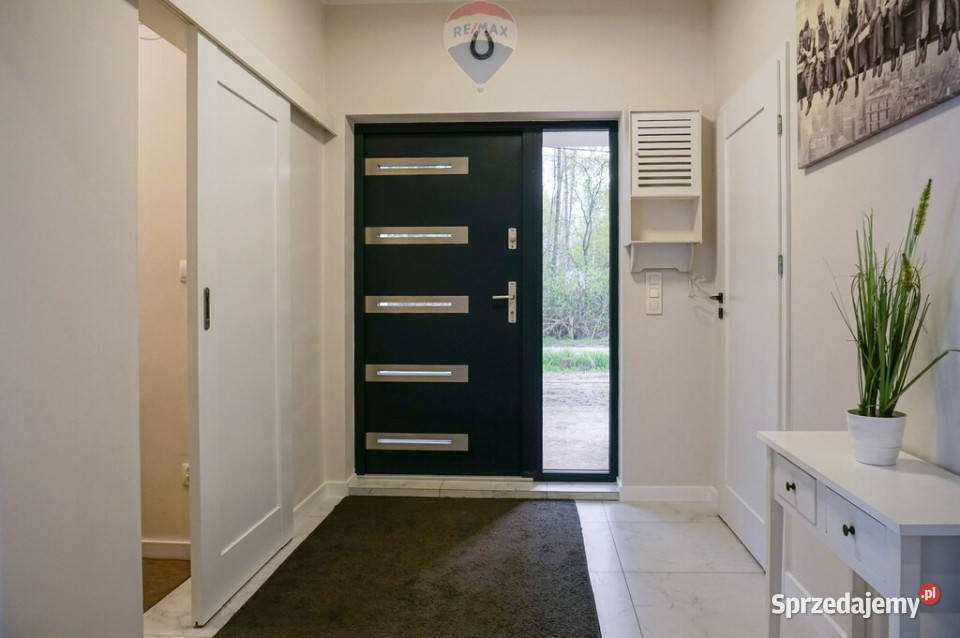 Nowoczesny wolnostojący dom 168m2 w Adamowiźnie Adamowizna