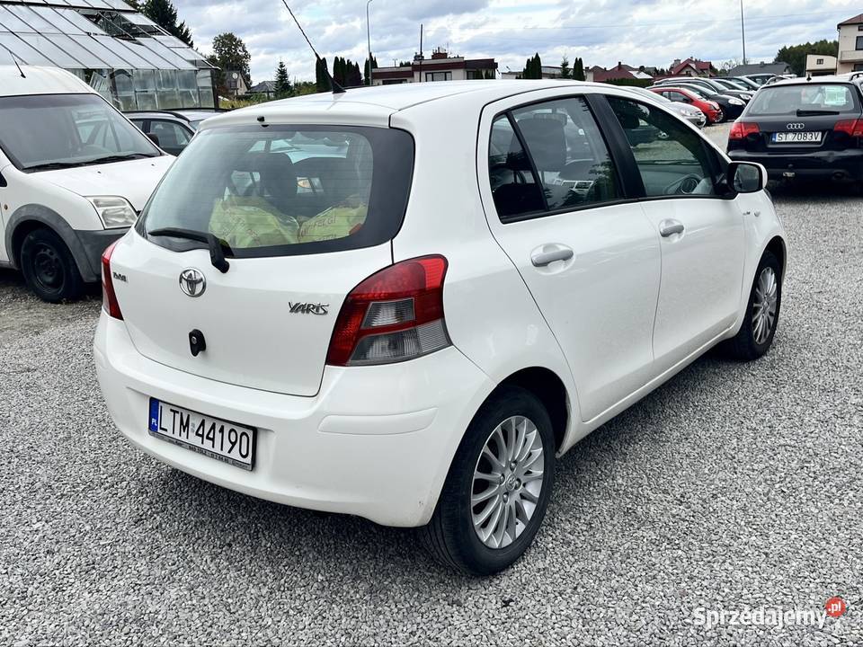 Toyota Yaris 10 Benzynka 2x KOŁA Klima benzyna Lubaczów