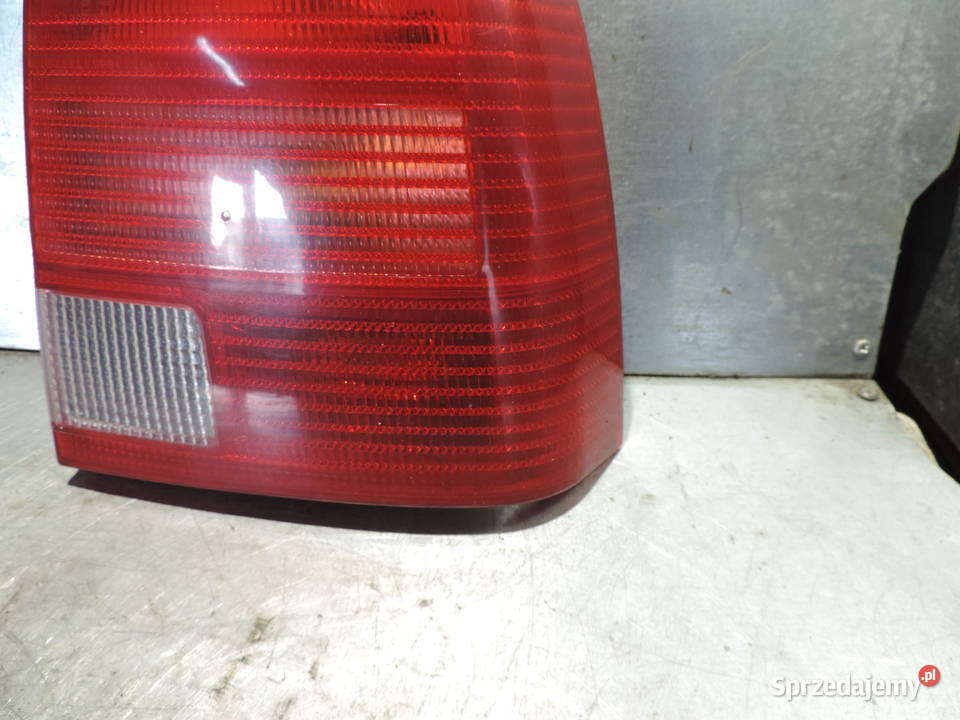 VW PASSAT B5 SEDAN LAMPA PRAWY TYŁ Nowy Sącz