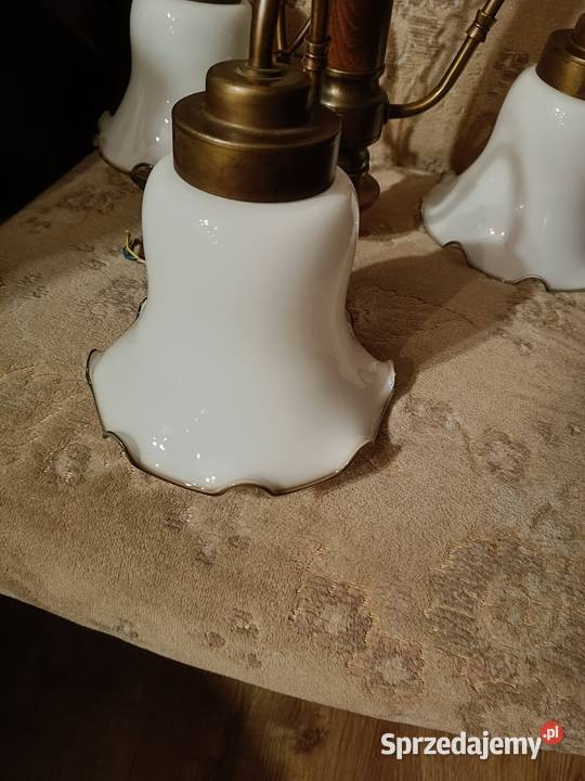 Lampa wisząca z trzema pięknymi kloszami Lipno