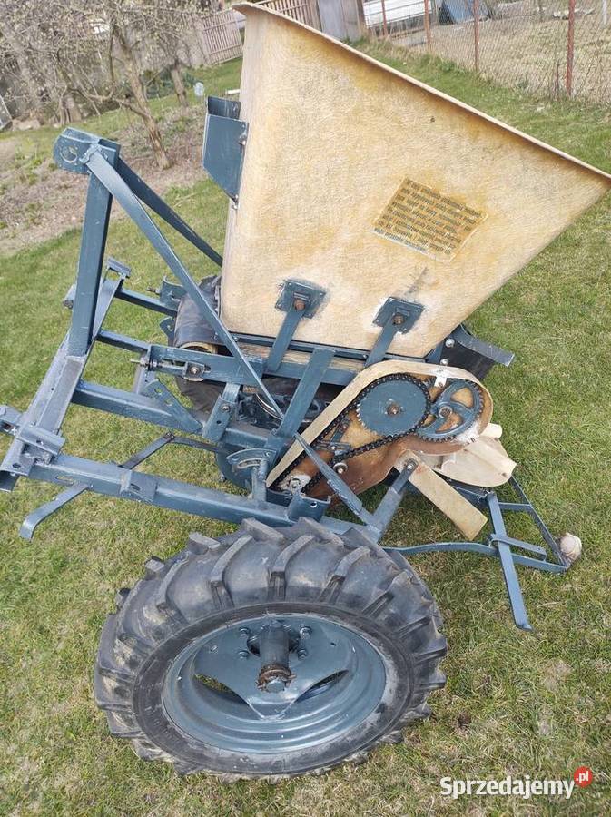 Rozsiewacz do nawozu KOS sprzedam
