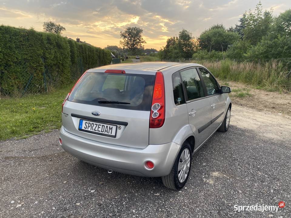 Ford Fiesta 2006R 13B ŁADNA Stan B Klima Niemcy srebrny Motoryzacja Zamość