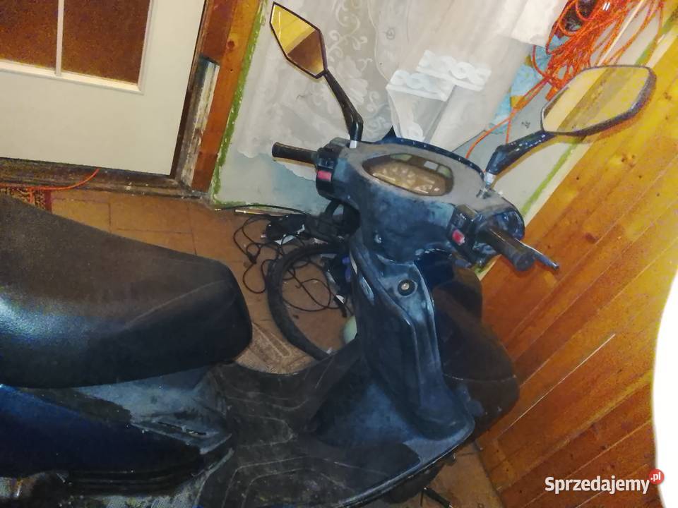Skuter spszedam na chodzie 125 125cm3 Motocykle, skutery, quady