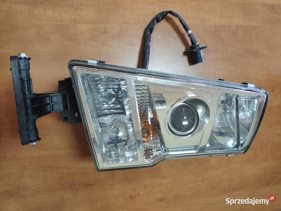 Volvo FH12 reflektor lewy xenon ciężarowe mazowieckie Czernice Borowe sprzedam