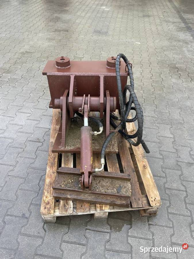 Uchylne mocowanie koparki jcb js175w Ogorzeliny
