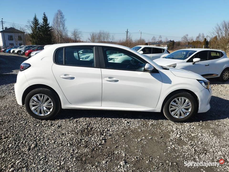 Peugeot 208 12 vvti 82 stan niski przebieg serwisowany w ASO Częstochowa