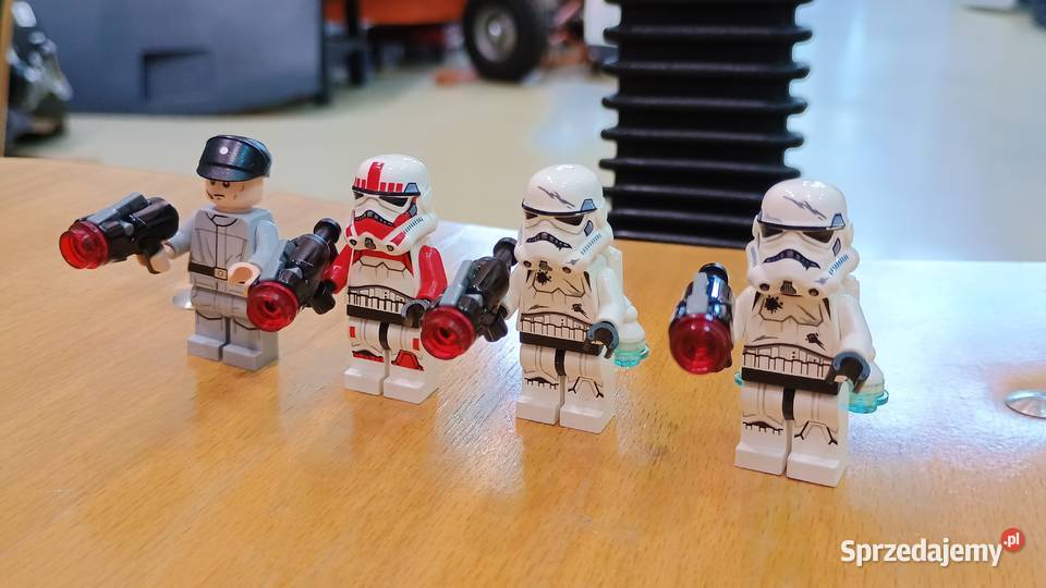 Zestaw LEGO Star Wars 75134 Galactic Empire Plewiska