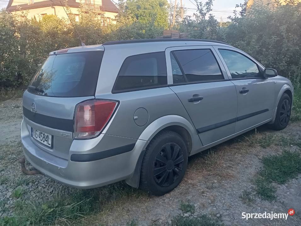 Opel Astra H kombi 17 diesel 2004 Podegrodzie