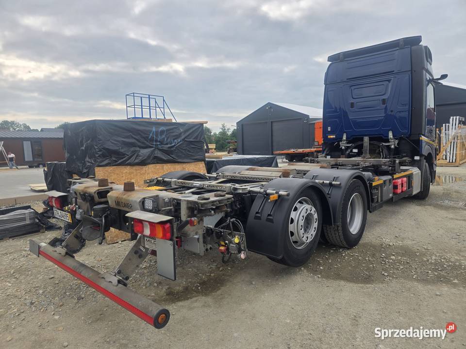 Zabudowa BDF Mercedes Actros Komorniki
