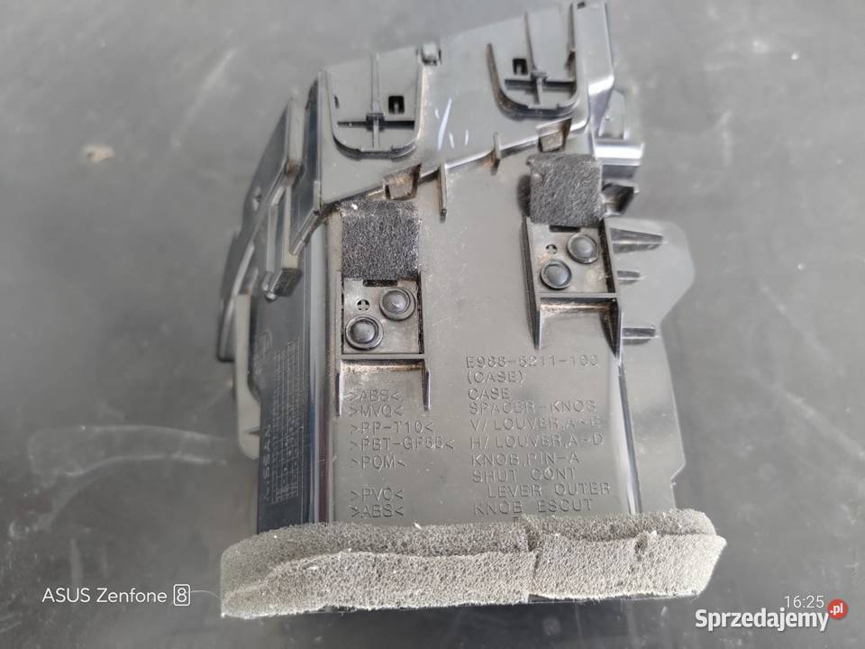 Kratka nawiewu środkowa NISSAN Qashqai j11 Złoczew