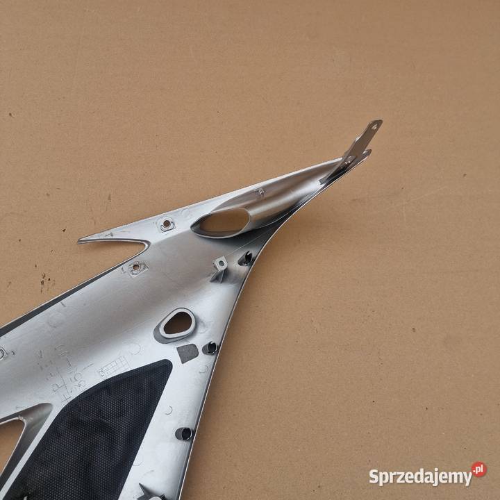YAMAHA YZFR1 RN12 0406 OWIEWKA BOK BOCZEK LEWY Bieleń