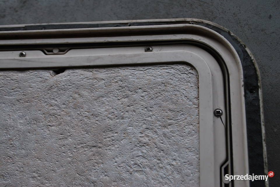 DRZWICZKI SERWISOWELUK BAGAŻOWY 595x32 Grzebowilk