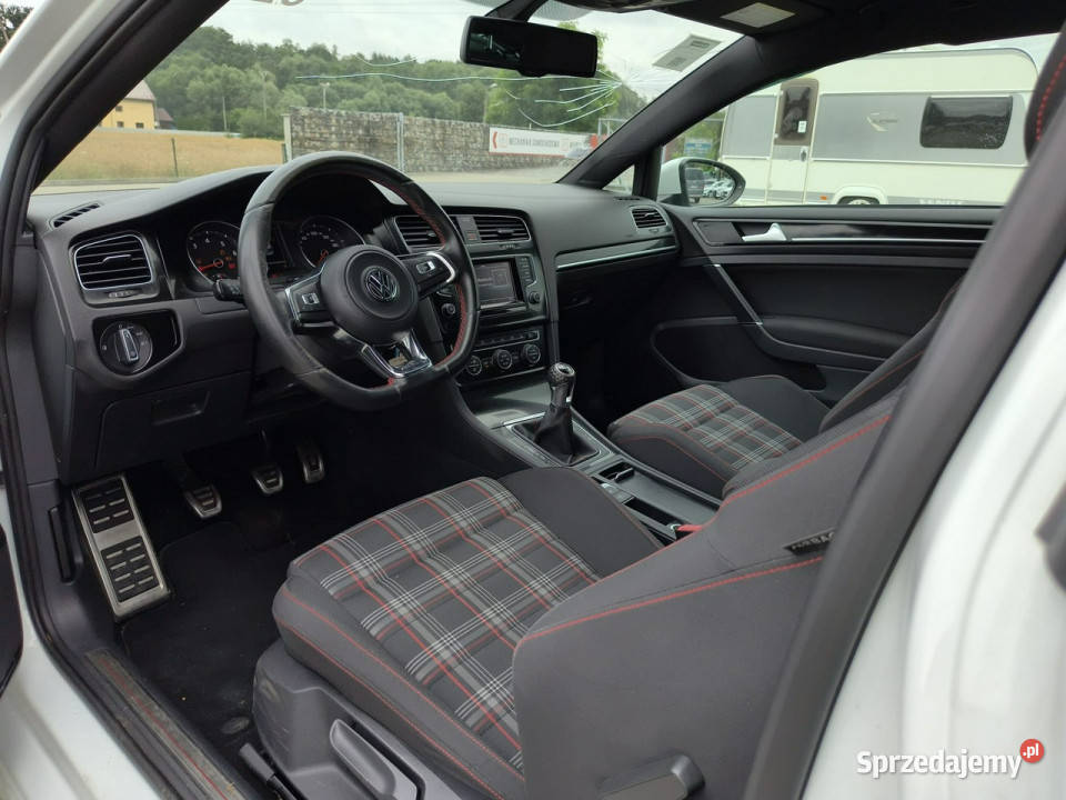 Volkswagen Golf GTI 20 benzyna 220 xenon ledy 2000cm3 Golf Kęty sprzedam