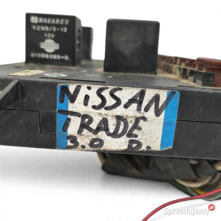 SKRZYNKA BEZPIECZNIKÓW Nissan Trade 30D osobowe Pozostałe Chełm