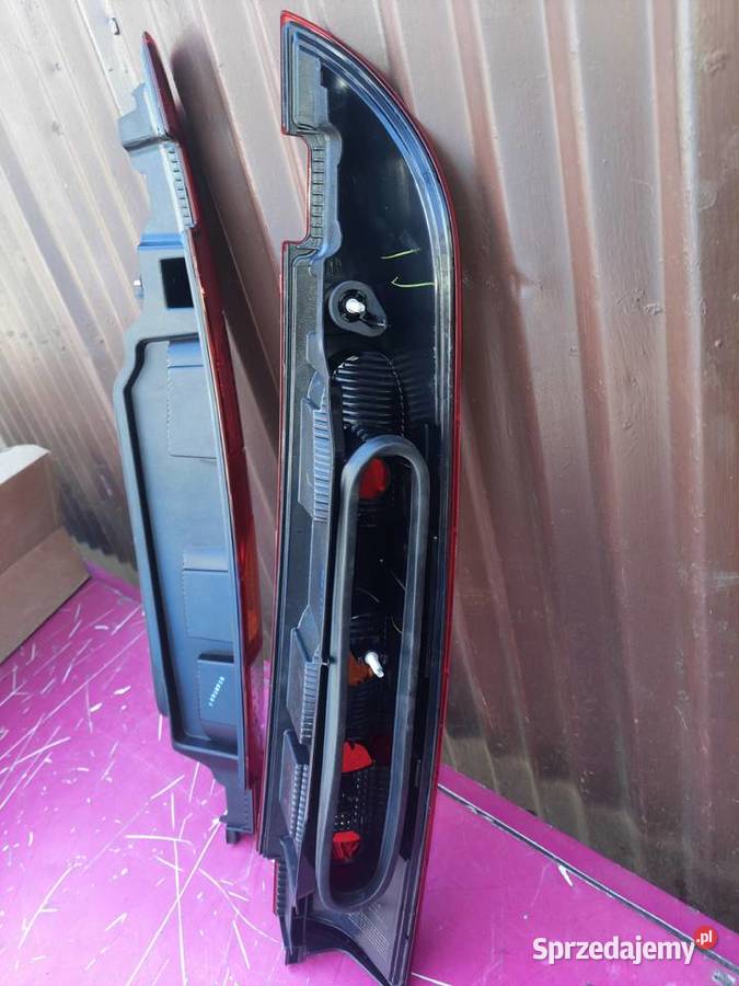 Renault Kangoo 03r komplet lamp tylnych nowe Pruszków