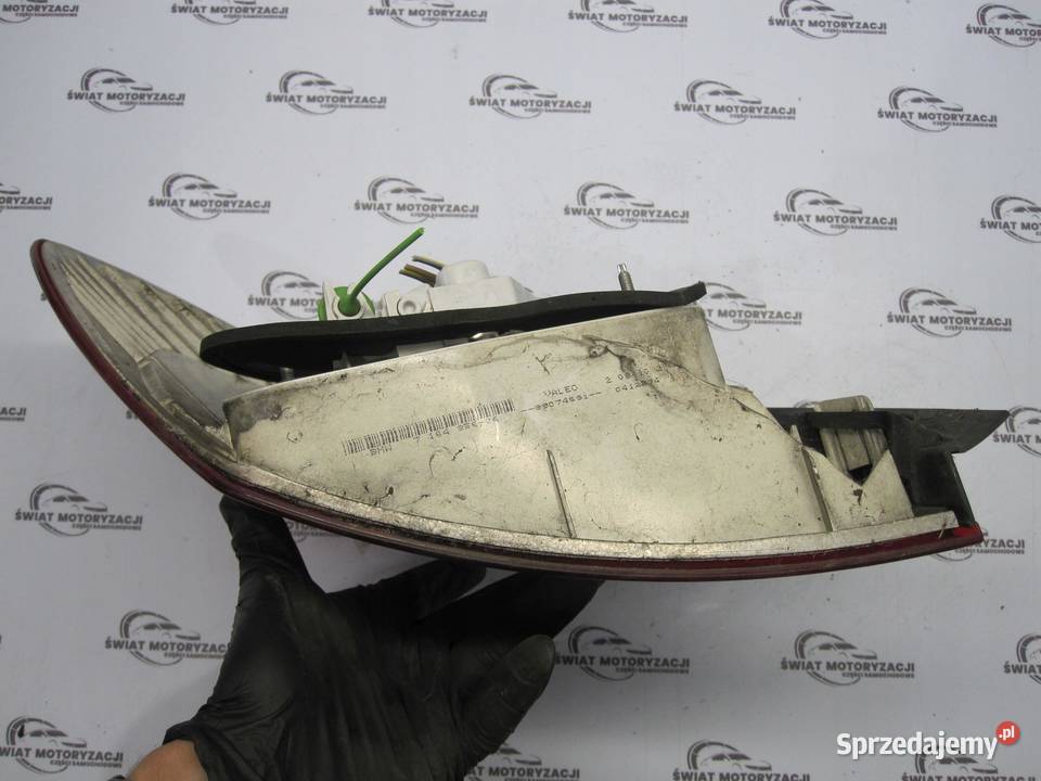 BMW E81 I E87 LIFT 10r lampa prawa tył 7164356 Lampy tylne