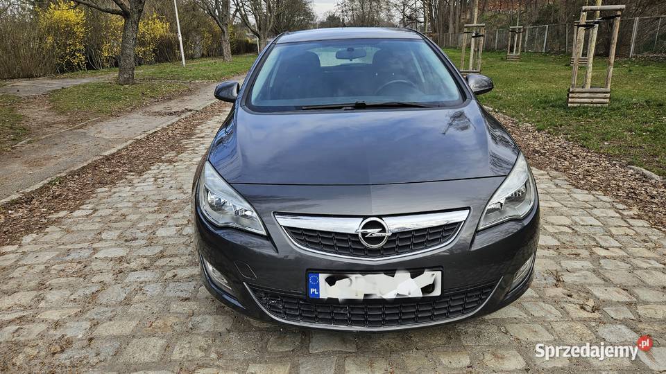 Opel Astra 2012r 14 benzyna zadbany serwisowany dolnośląskie Wrocław