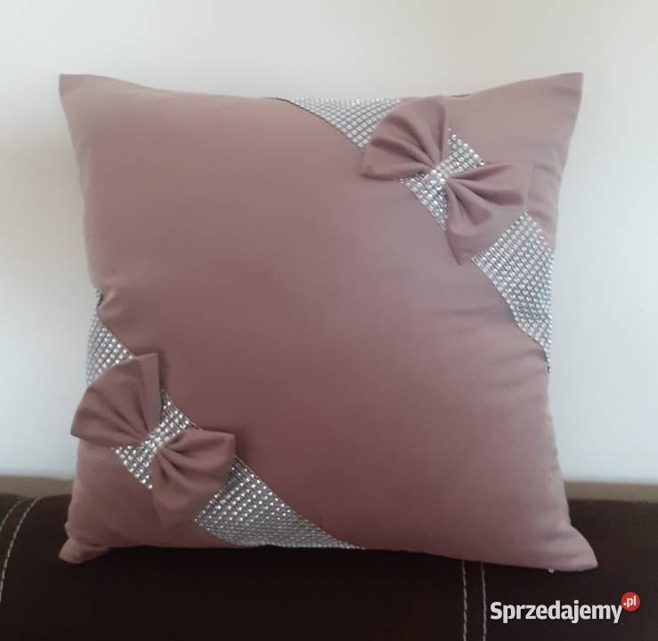 Poszewki z kokardkami Mława sprzedam