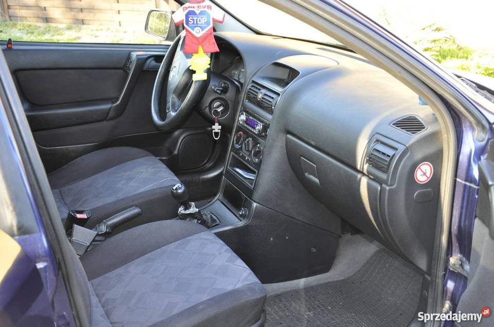 samochod osoboowy opel astra II