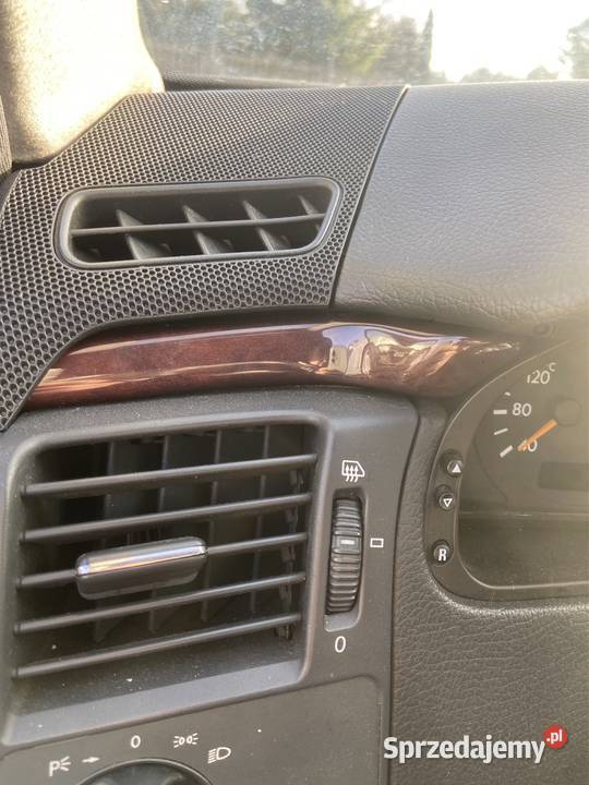 Dekory Mercedes E klasa W210 Rok produkcji 2001 Krasnobród