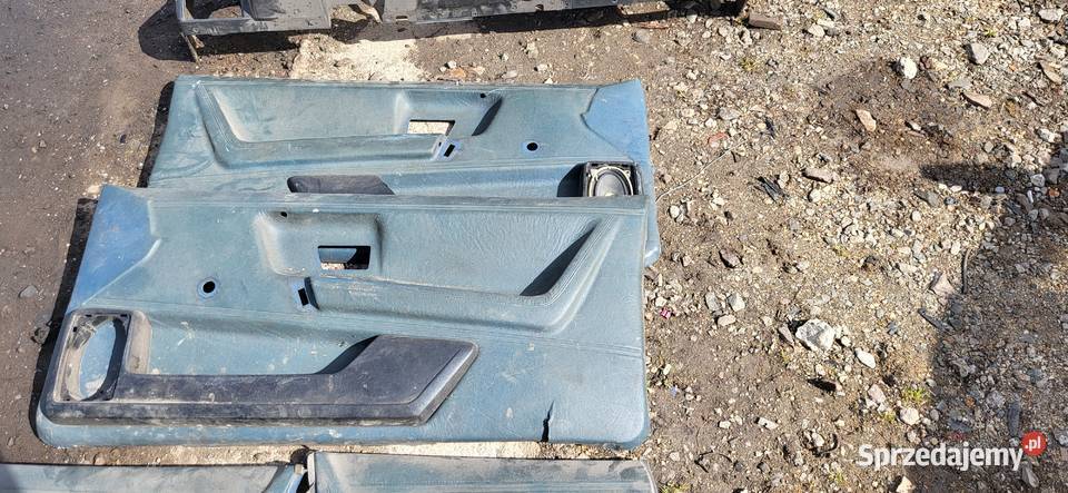 Komplet boczkow passat b2 coupe osobowe