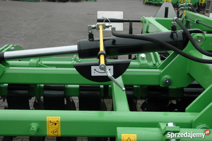 Brona półzawieszana talerzowa hydraulicznie nieuszkodzony Rogóźno