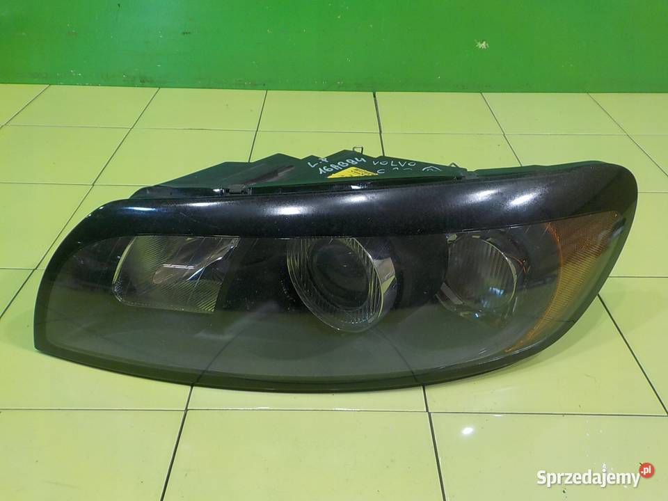 VOLVO C30 20 D 07r 2D lampa lewa przod 31283158 Suków