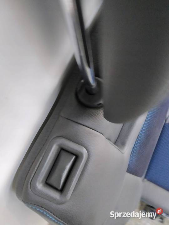 FOTELE III RZĄD TYŁ PRAWY LEWY OPC PÓŁSKÓRA B osobowe świętokrzyskie