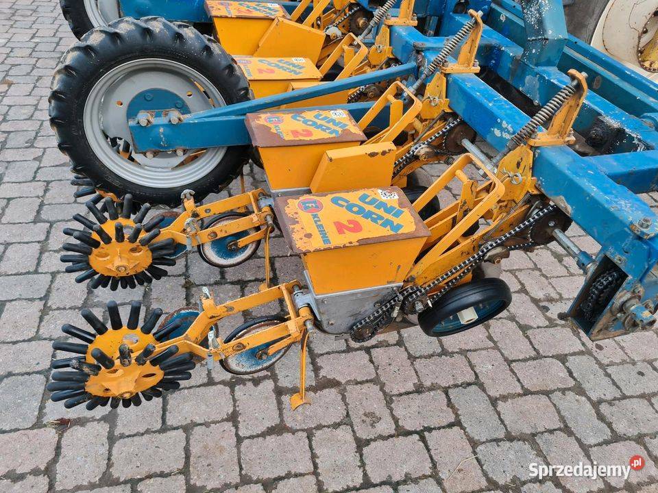 Mały Unicorn 2 Siew w mulcz 12 rzędów Kverneland Sadki