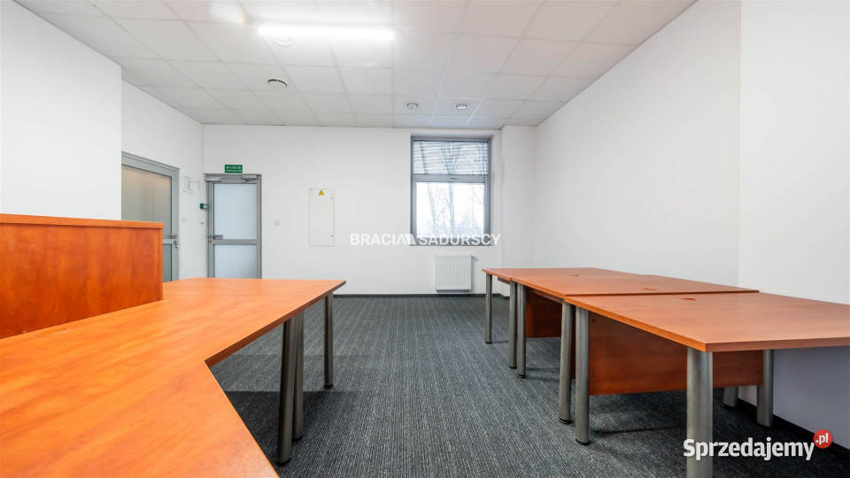 wynajmu lokalu 2501m2 Kraków jana Brożka