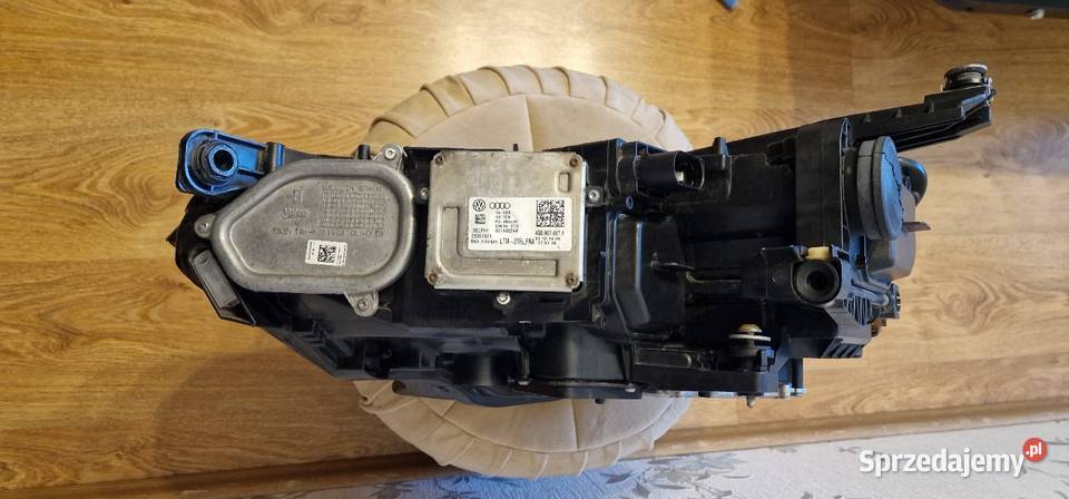 Lampa przednia VW Passat b8 PRAWA KOMPLETNA sprzedam