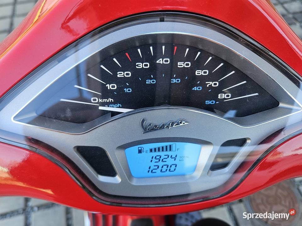 Skuter Vespa Primavera 50cc Rosso Drgon Dębki