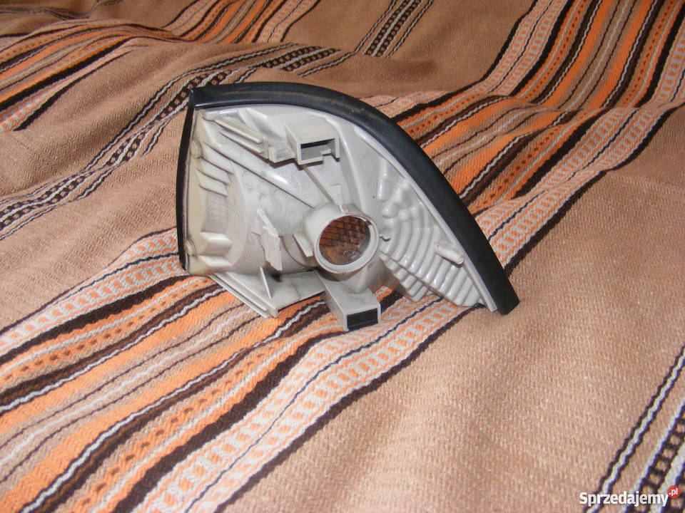 PRAWY DYMIONY KIERUNKOWSKAZ E36 DEPO Rogów