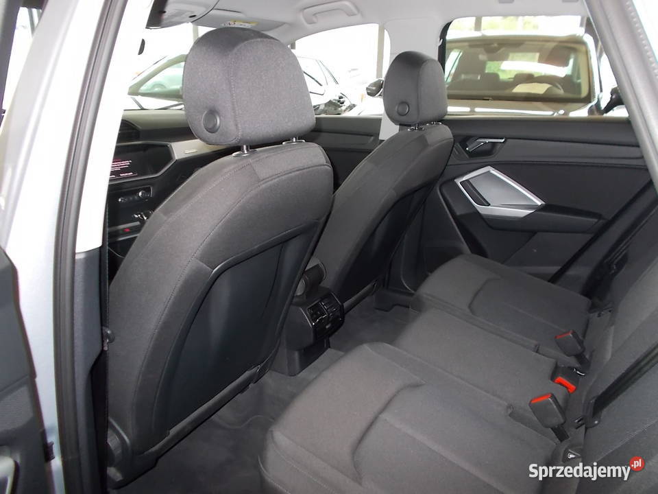 AUDI Q3 15 benzyna Automatsalon Polska 1500cm3 podkarpackie