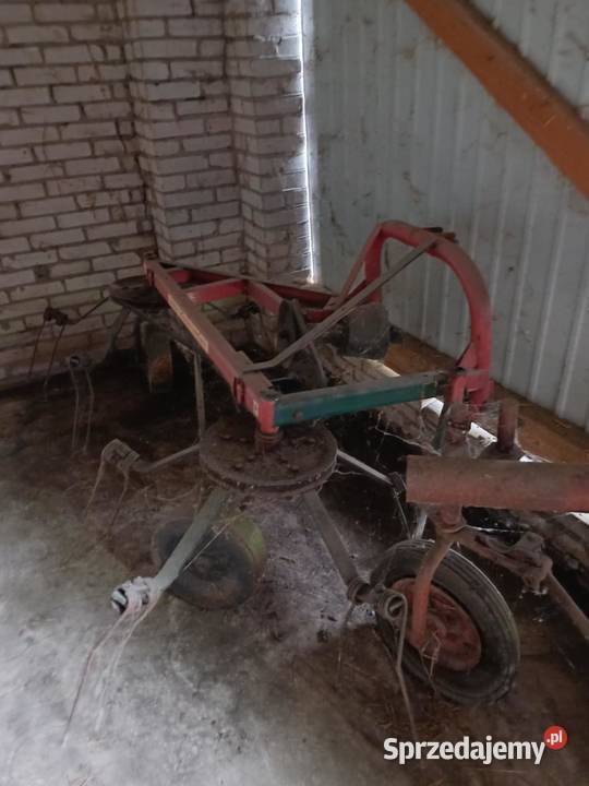 Przetrząsa z do siana karuzela pająk Zamszany