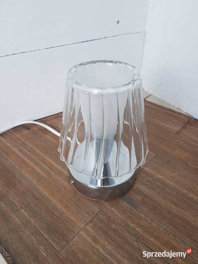 Lampka nocna malutka zgrabna fajna i ładna Warszawa sprzedam