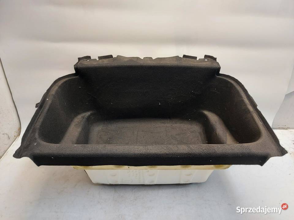 TESLA MODEL Y 2023r Schowek wnęka bagażnika