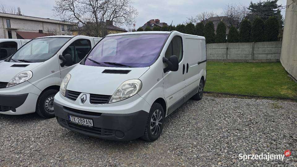 Trafic Vivaro Primastar srebrny Renault Kielce