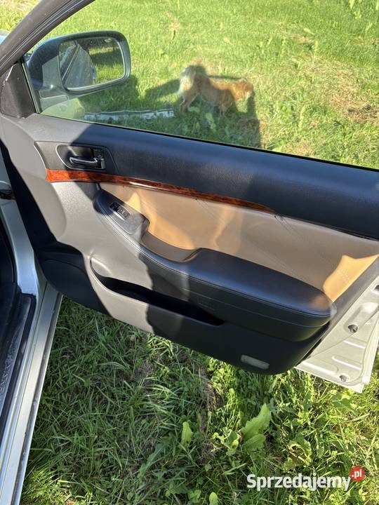Wnętrze skórzane Toyota avensis t25 kombi Części samochodowe