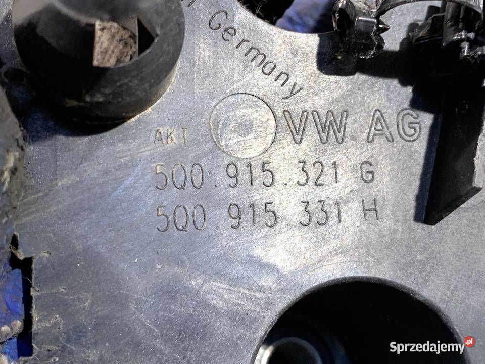 PODSTAWA AKUMULATORA VW GOLF VII 5Q0915321G 115